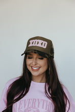 Load image into Gallery viewer, XOXO Trucker Hat- Camo
